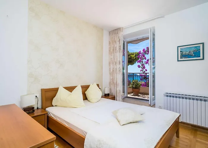 Palma- Two Bedroom With Terrace And Sea View 4 *