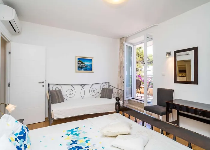 Palma- Two Bedroom With Terrace And Sea View 4 *