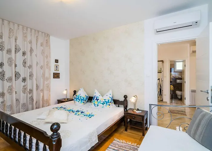 Palma- Two Bedroom With Terrace And Sea View 4 * Млини