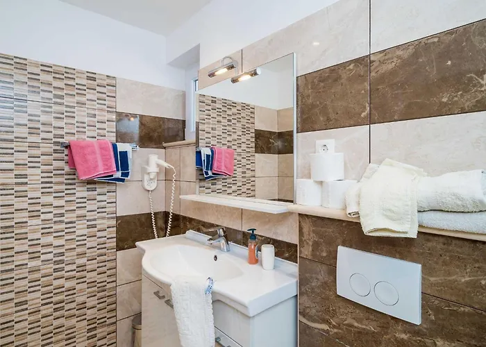 Palma- Two Bedroom With Terrace And Sea View 4 *